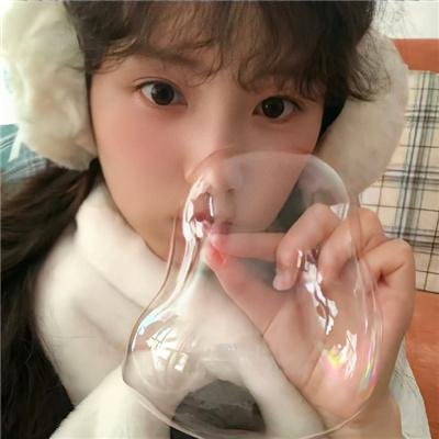 我们中的一个被绊倒